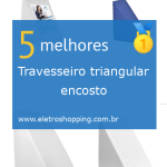 Travesseiros triangulares de encosto