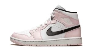 Tênis Jordan feminino rosa